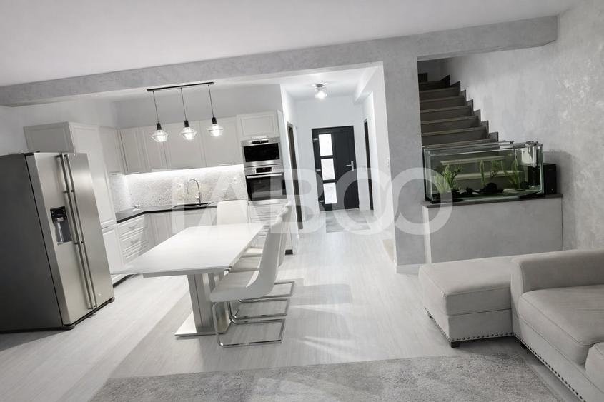 Duplex cu 4 camere cu Canalizare în Piața Cluj