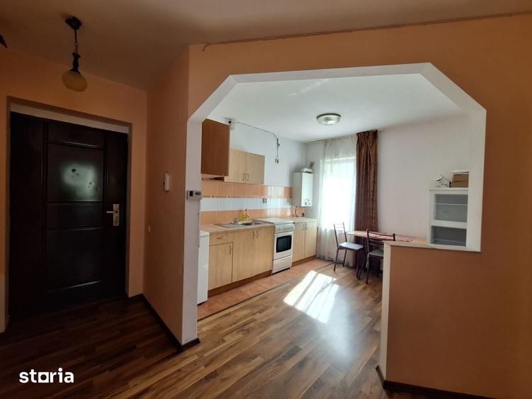 Apartament decomandat, etajul 1, zona KIK - 6
