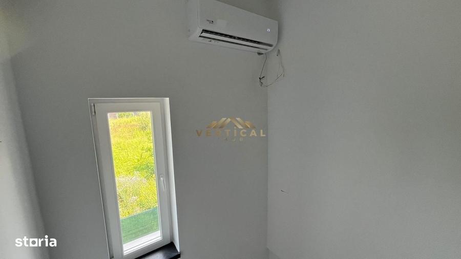 Casă cu 4 camere cu Teren 425 Mp în Vidra