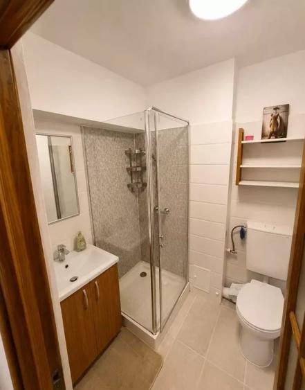 Apartament cu 3 camere decomandat, mobilat în Drumul Taberei