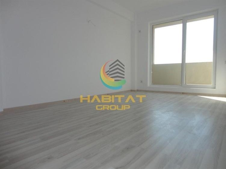 Apartament cu 3 camere decomandat în Berceni