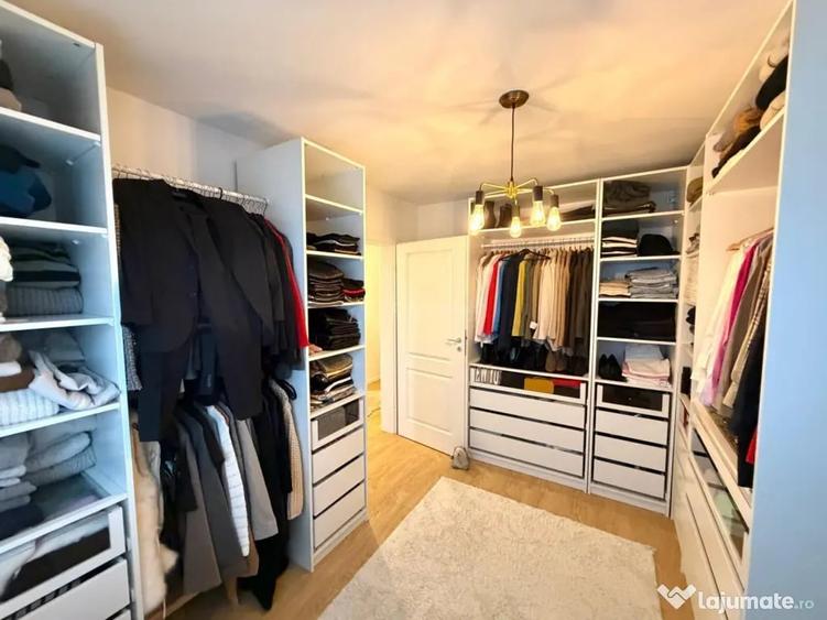 Casă cu 4 camere cu Teren 250 Mp în Giroc
