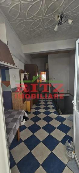 Spațiu comercial, de 250 mp, în Studina