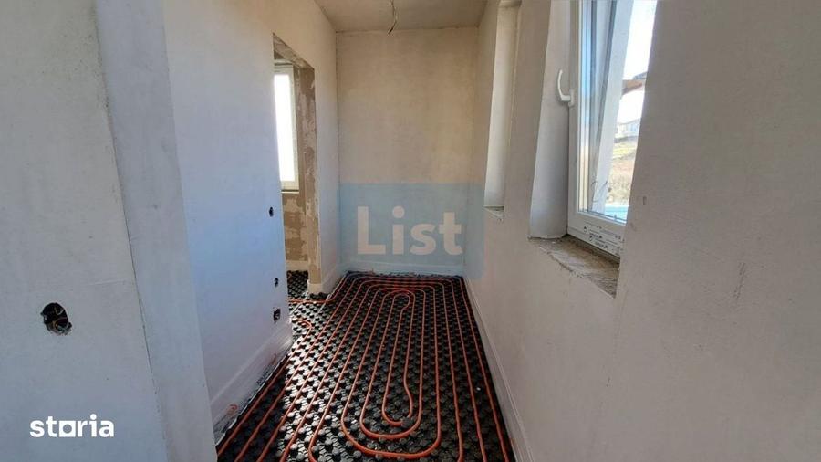 Casă cu 4 camere cu Teren 350 Mp în Apahida