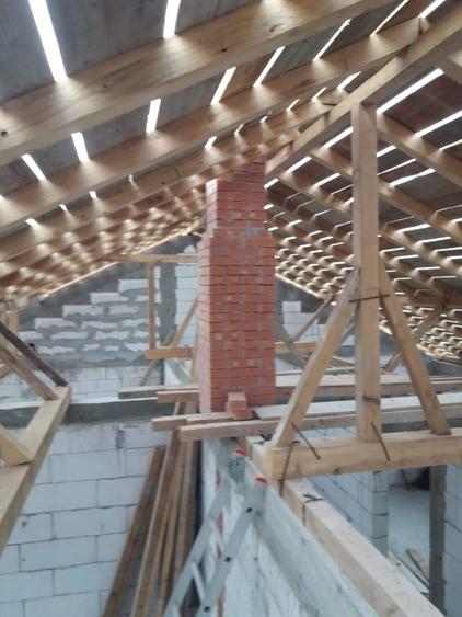 Casă individuală cu 4 camere cu Teren 600 Mp în Peretu