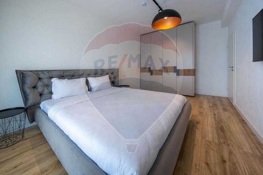 Apartament cu 3 camere decomandat, mobilat în Blumăna