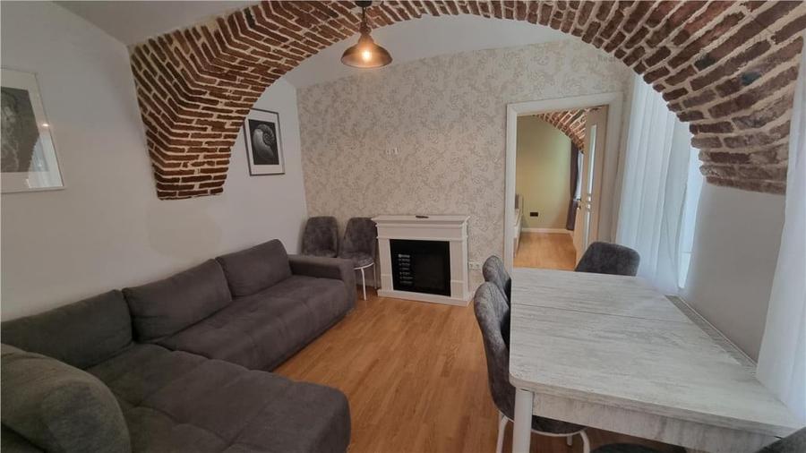 Apartament de 2 camere zona Centrul Istoric - 1