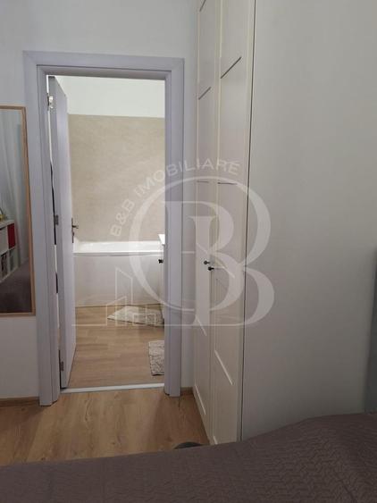 Apartament cu 3 camere decomandat, mobilat în Ozana