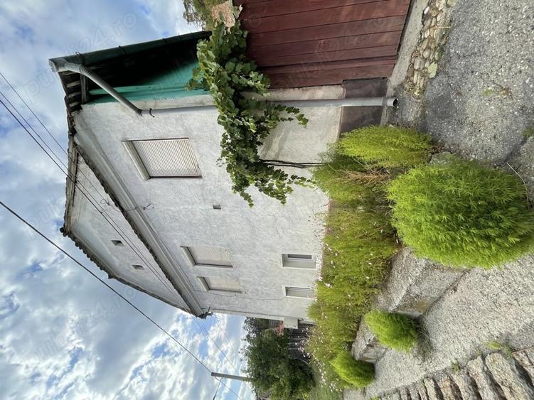 Casă cu 4 camere cu Teren 925 Mp în Fișer