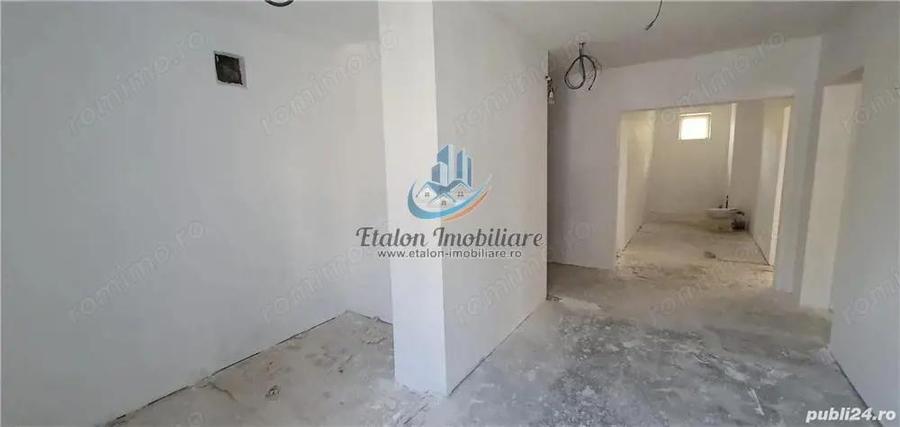 Apartament cu 3 camere decomandat în Calea Romanului