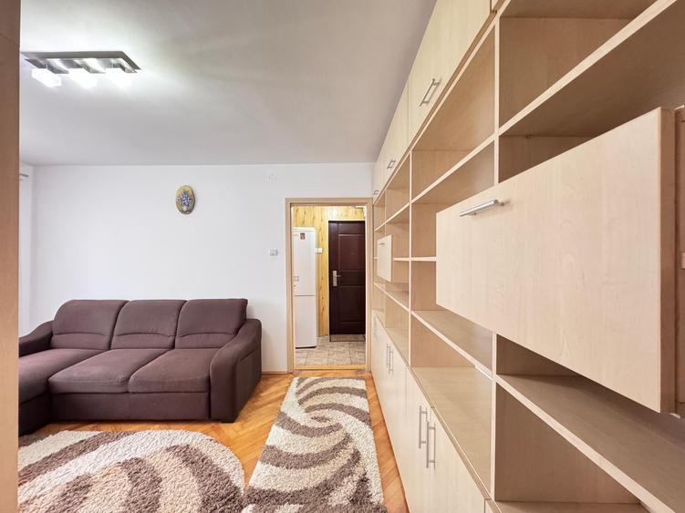 Apartament cu 2 camere nedecomandat, mobilat în Gemenii