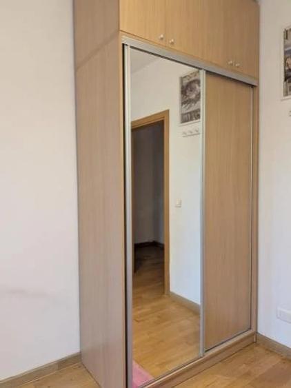 Apartament cu 3 camere decomandat, mobilat în Parcul Carol