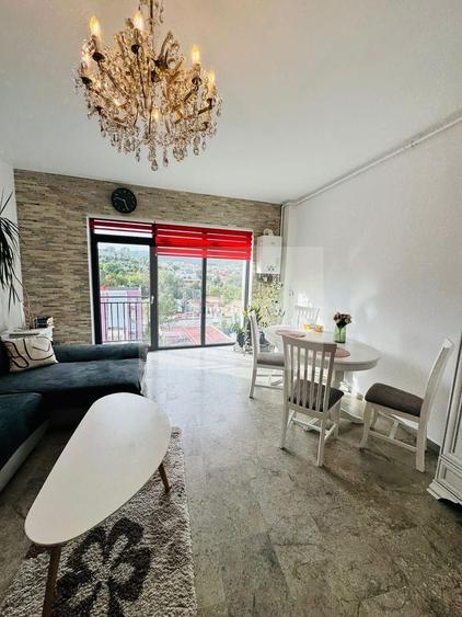 Apartament cu 2 camere semidecomandat, mobilat în Mănăștur