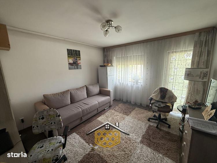Casă cu 4 camere cu Teren 330 Mp în Bordei