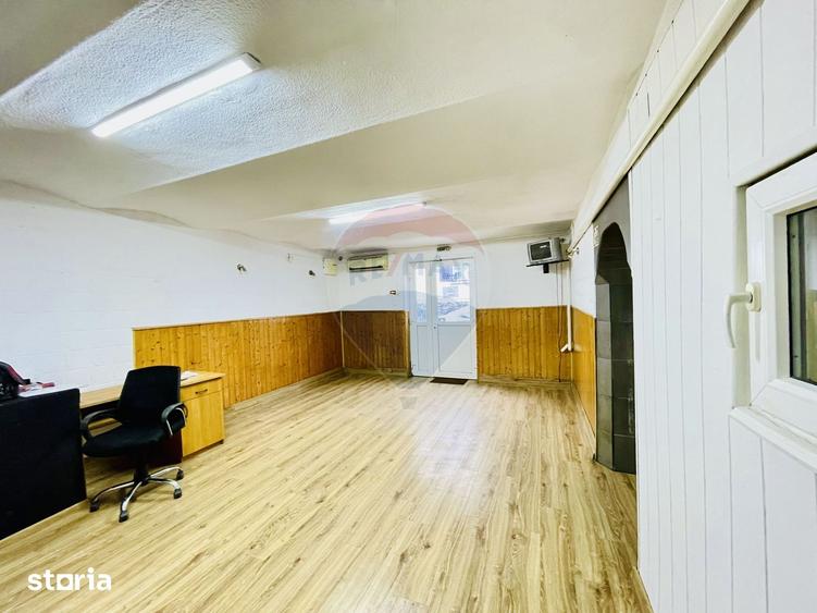 Spațiu comercial, de 42 mp, în Central