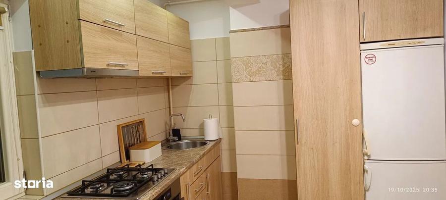 Apartament cu 2 camere semidecomandat, mobilat în Fundeni