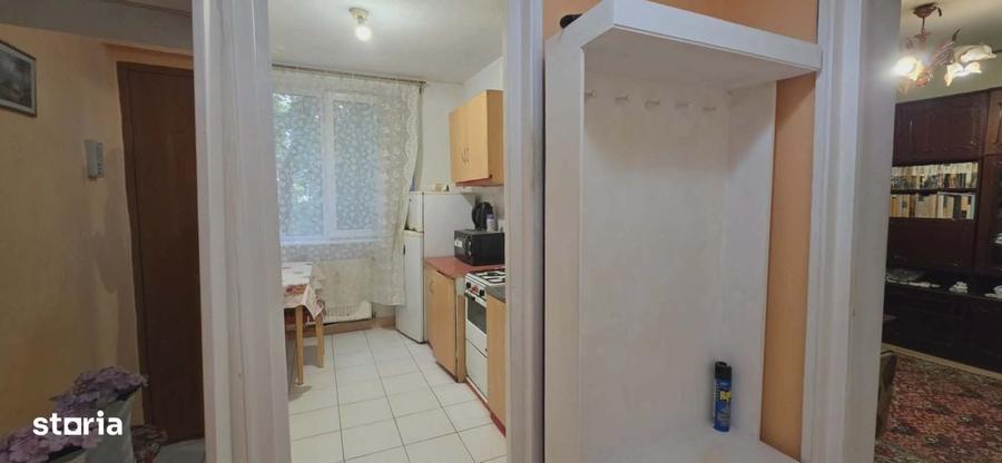 Apartament cu 2 camere semidecomandat în Rogerius