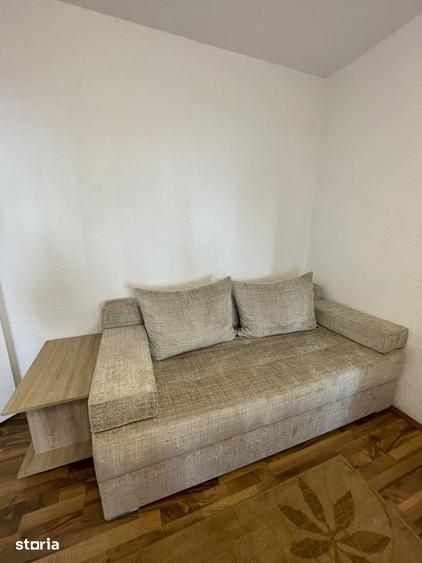 Garsonieră decomandată în Valea Aurie