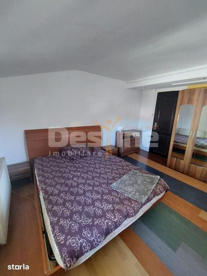 Apartament cu 4 camere decomandat în Girocului