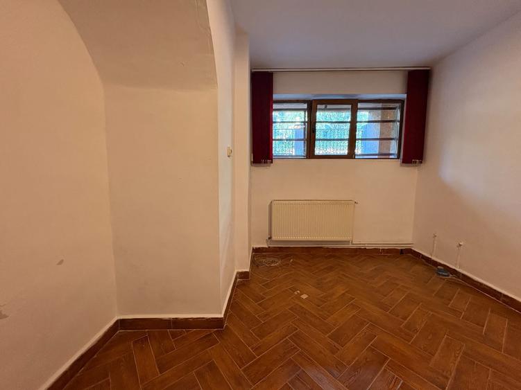 Apartament cu 2 camere circular în Tineretului
