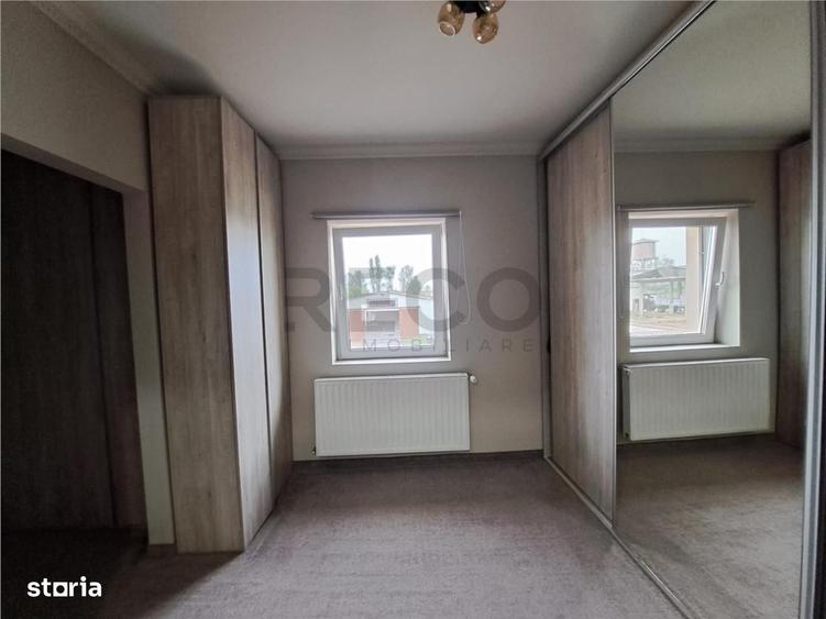 Casă cu 4 camere cu Teren 500 Mp în Central