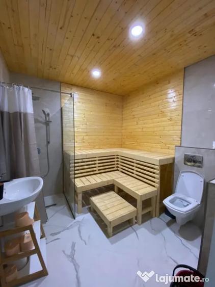 Apartament cu 4 camere decomandat, mobilat în Central