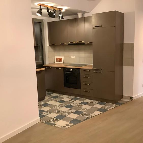Apartament cu 2 camere decomandat în Medicină