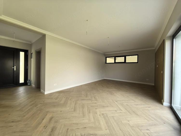 Casă cu Teren 308 Mp în Ciarda Roșie