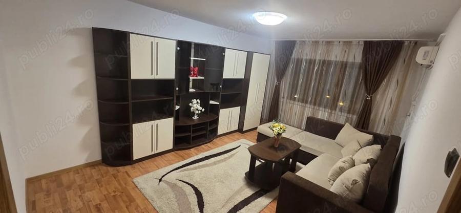 Apartament cu 3 camere semidecomandat, mobilat în Aradului