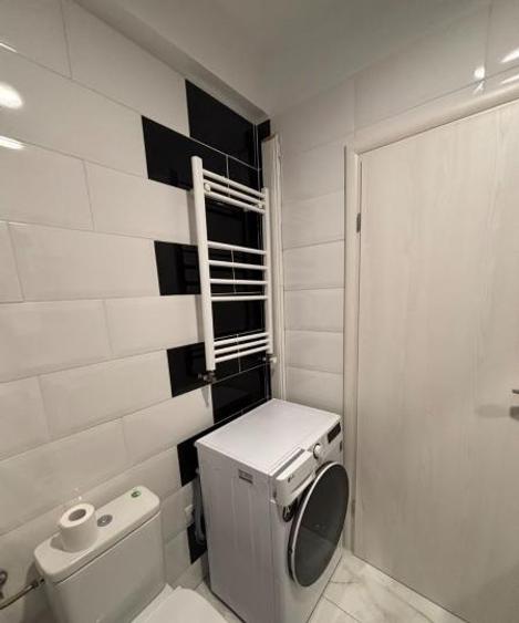 Apartament cu 3 camere decomandat, mobilat în Parcul Carol