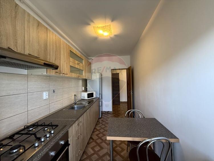 Apartament cu 2 camere decomandat în Florești