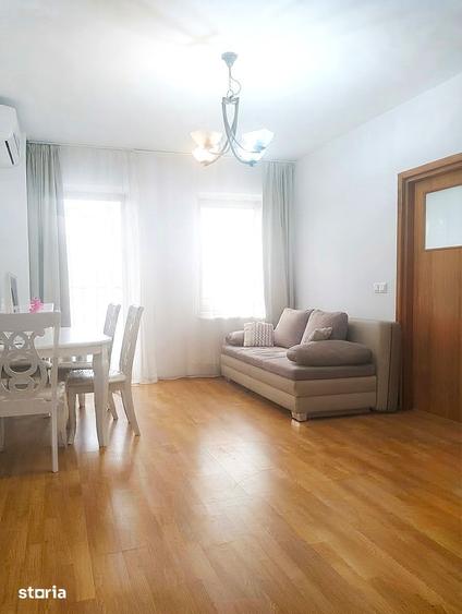 Apartament cu 3 camere în Centrul Civic