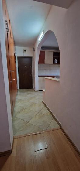 Apartament 4 camere, 2bai , 102 mp zona BCR - 7