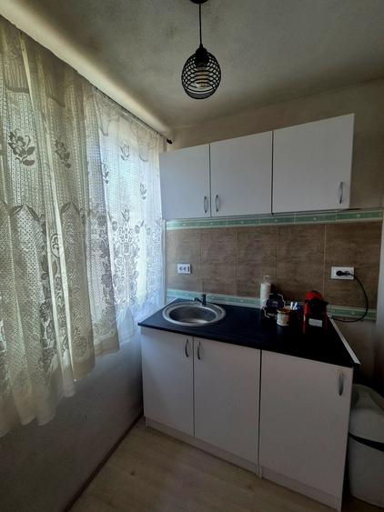 Casă cu 3 camere în Golfin