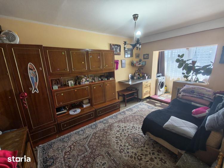 Apartament cu 2 camere decomandat în Depozitelor