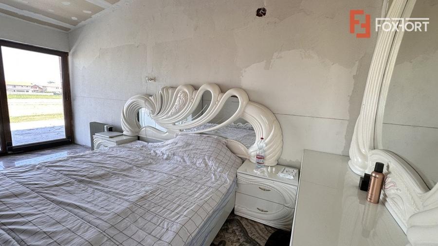 Duplex cu 3 camere cu Canalizare în Moșnița Nouă