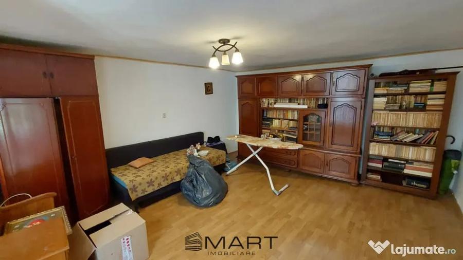 Casă cu 8 camere cu Teren 800 Mp în Central