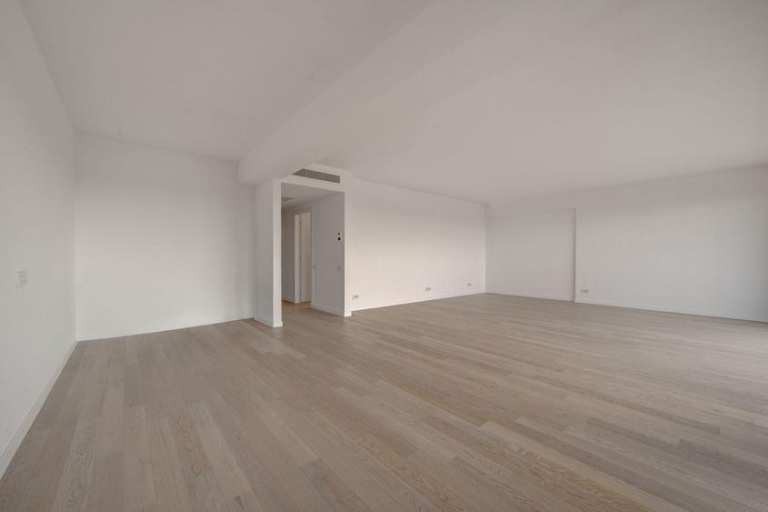 Apartament cu 4 camere decomandat în Nord