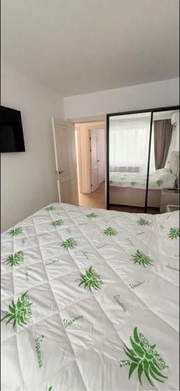 Apartament cu 3 camere decomandat, mobilat în Drumul Taberei