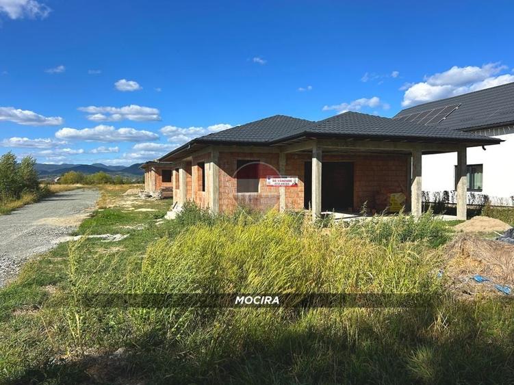 Casă individuală cu 4 camere cu Teren 550 Mp în Mocira