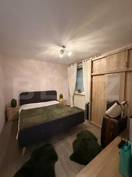 Apartament cu 3 camere decomandat, mobilat în Central