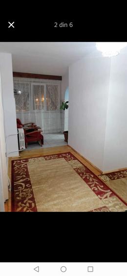 Apartament cu 3 camere semidecomandat în Rogerius