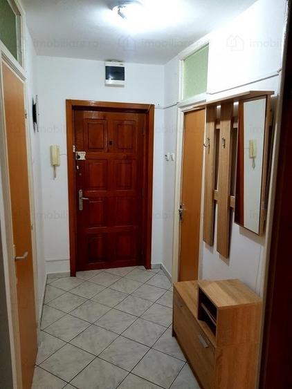 Garsonieră decomandată, mobilată în Nerva Traian