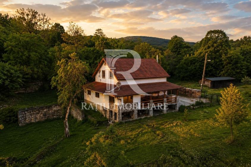 Casă cu 5 camere cu Canalizare în Bratca