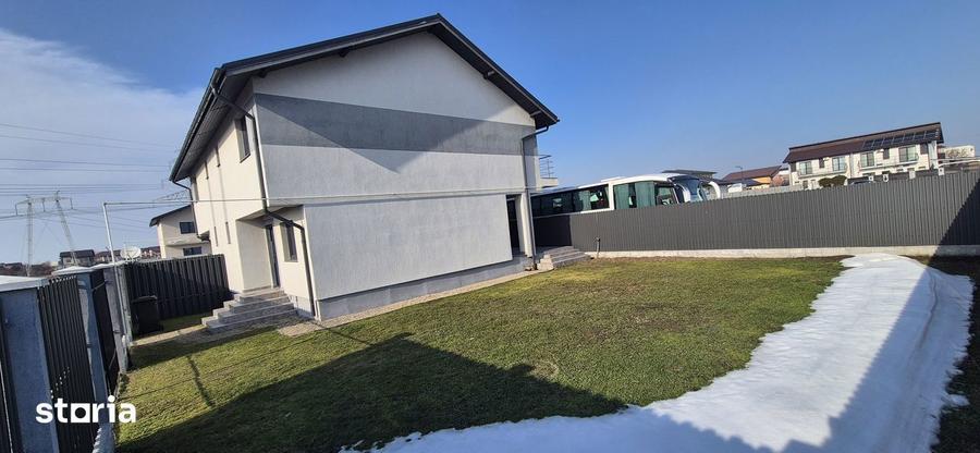 Casă cu 4 camere cu Teren 272 Mp în Clinceni
