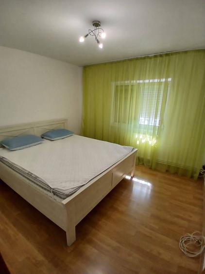 Apartament cu 2 camere decomandat în Buzaului
