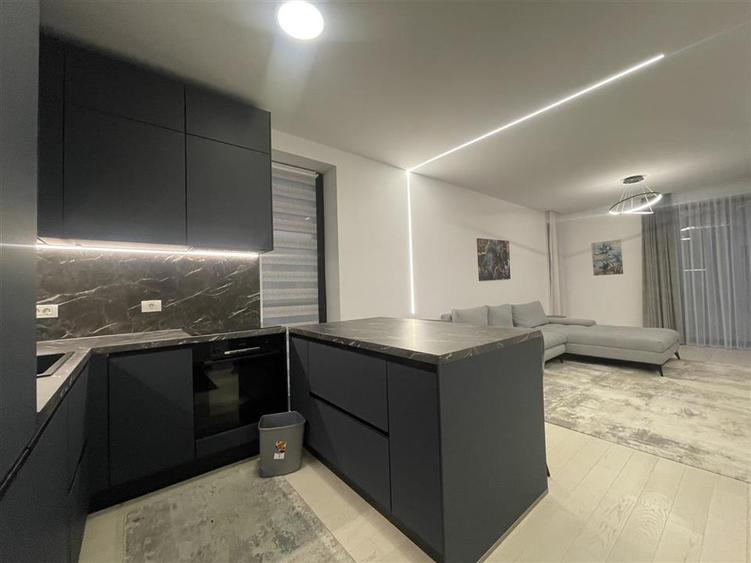 Apartament cu 3 camere decomandat, mobilat în Herăstrău