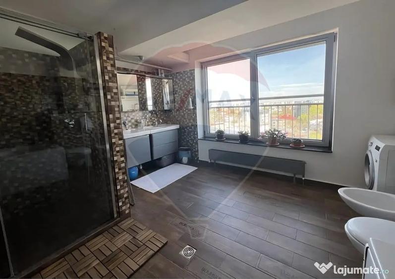 Apartament cu 5 camere decomandat în Armeneasca