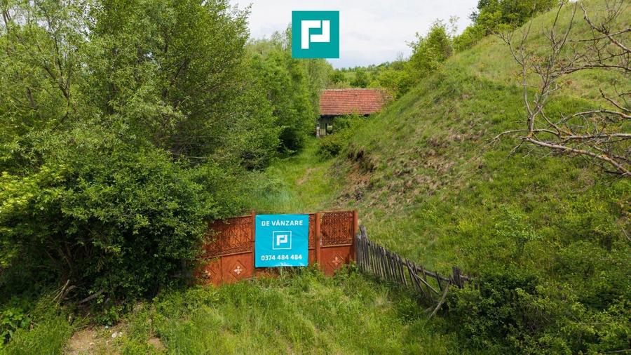 Casă individuală cu 2 camere cu Canalizare în Lupești