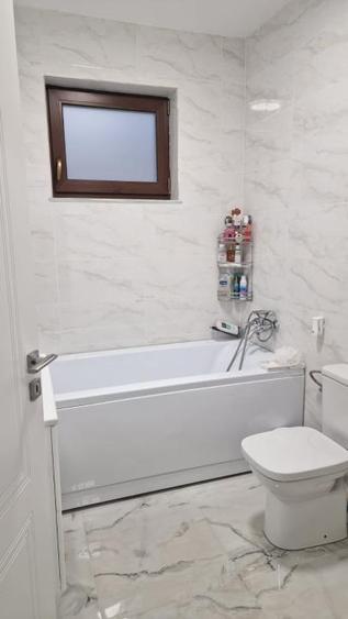 Casă cu 4 camere cu Canalizare în Cazasu